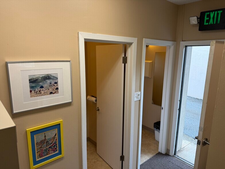 More Photos Of 422-426 Peninsula Ave, San Mateo Medical For Sale