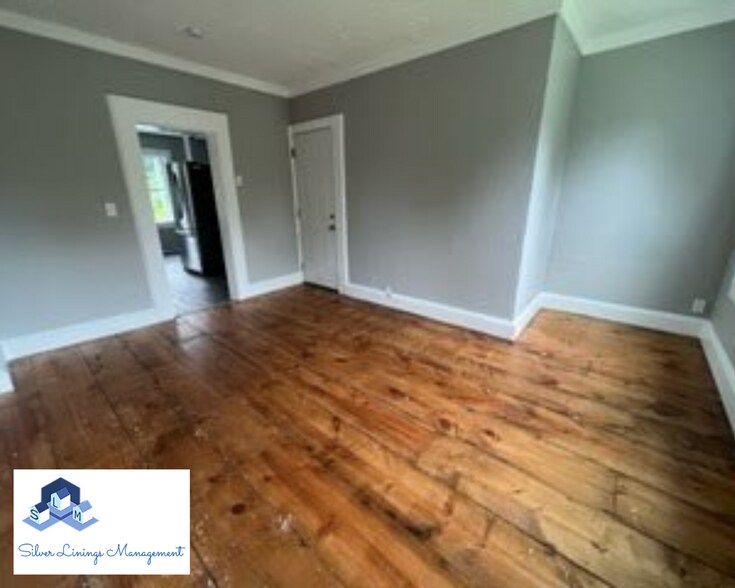 More Photos Of 715 Riverside Dr, North Grosvenordale Apartments For Sale