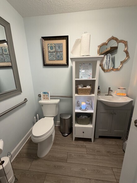 More Photos Of 10175 Fortune Pky, Jacksonville Office For Sale