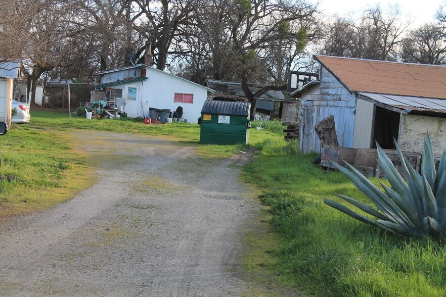 More Photos Of 8165-8169 State Highway 99E, Los Molinos Manufactured Housing Mobile Home Park For Sale