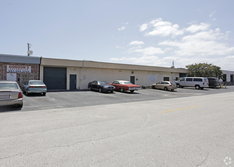 Primary Photo Of 600 NE 28th Ct, Pompano Beach Warehouse For Sale