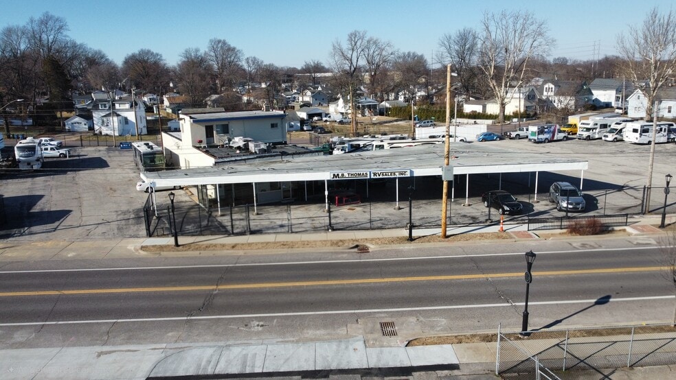 Primary Photo Of 261-287 Lemay Ferry Rd, Saint Louis Auto Dealership For Sale