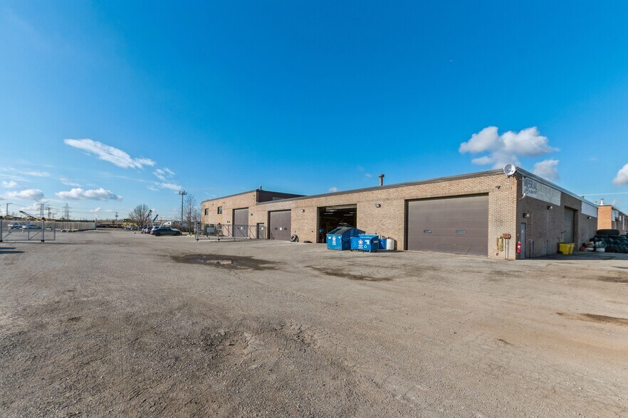 More Photos Of 9735 Industrial Dr, Bridgeview Light Distribution For Sale
