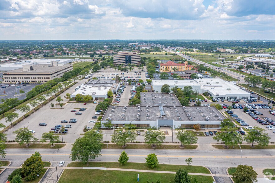 More Photos Of 1156 Shure Dr, Arlington Heights Unknown For Lease
