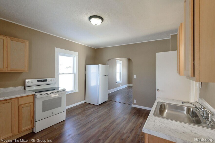 More Photos Of 230 Almyra Ave, Monroe Apartments For Sale