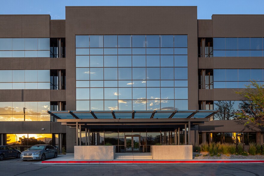 More Photos Of 10150 Centennial Pky, Sandy Office For Lease