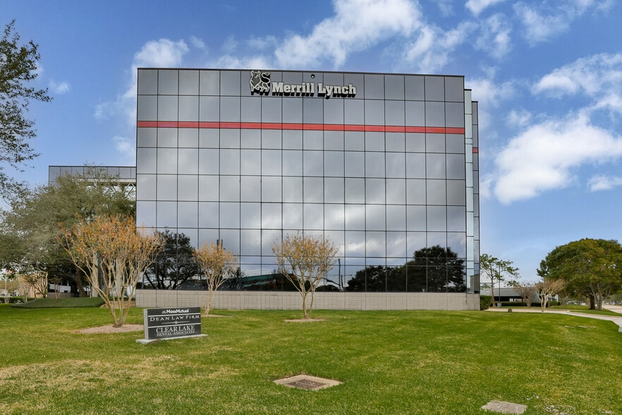 More Photos Of 17225 El Camino Real, Houston Medical For Lease