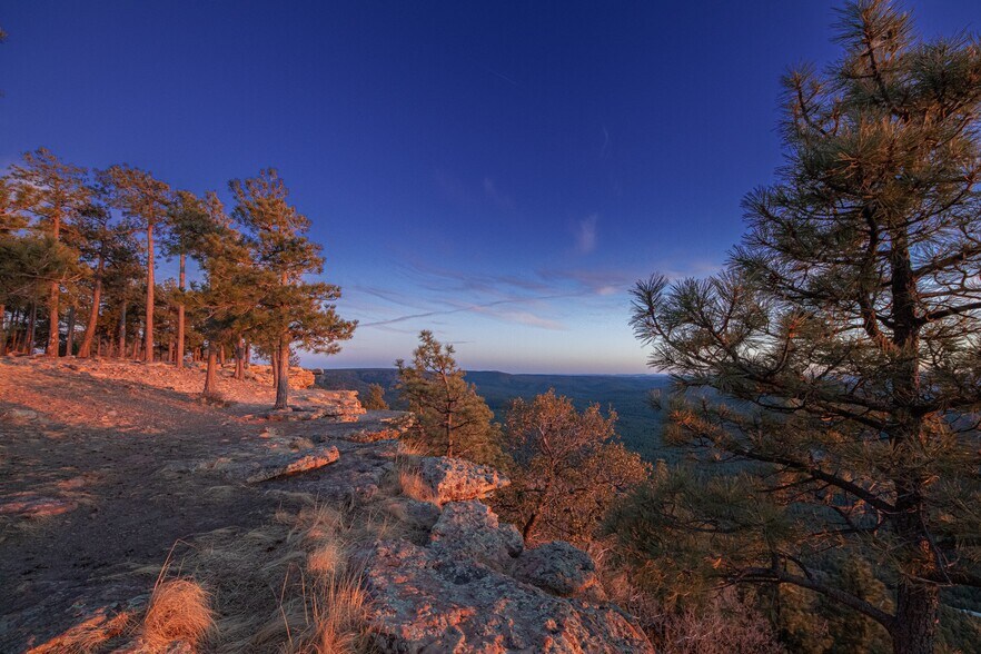 More Photos Of 1022 S Hunter Creek Dr, Payson Hotel For Sale