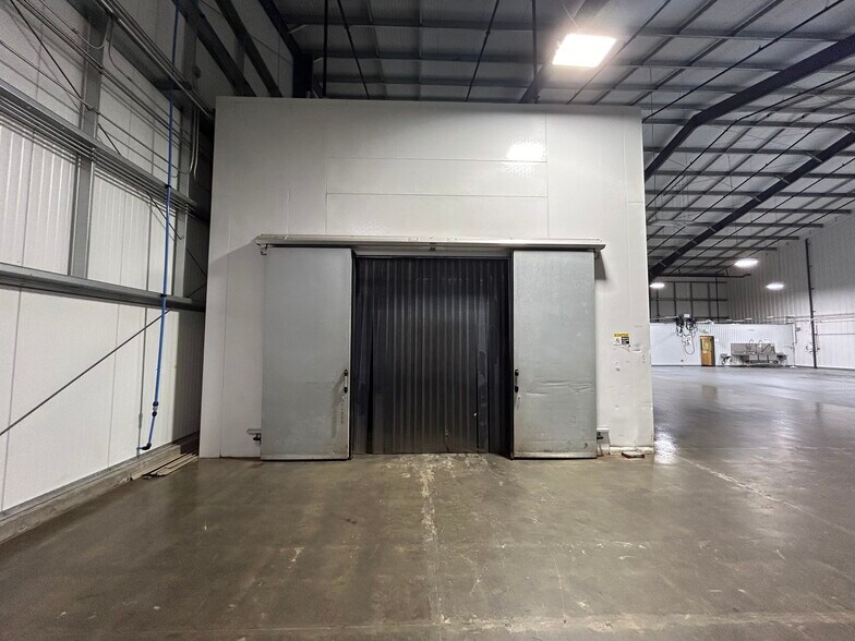 More Photos Of 140 Grove Ct, Healdsburg Manufacturing For Lease