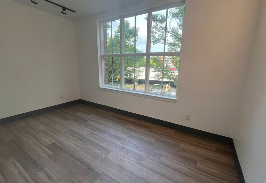 More Photos Of 100 10th St, Charlottesville Office For Sale