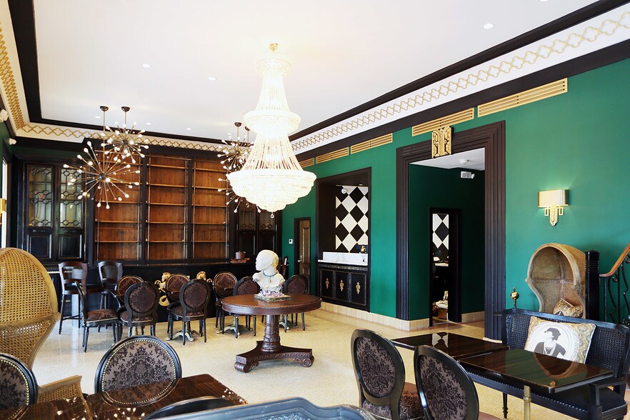 More Photos Of 1320 Ocean Dr, Miami Beach Hotel For Sale