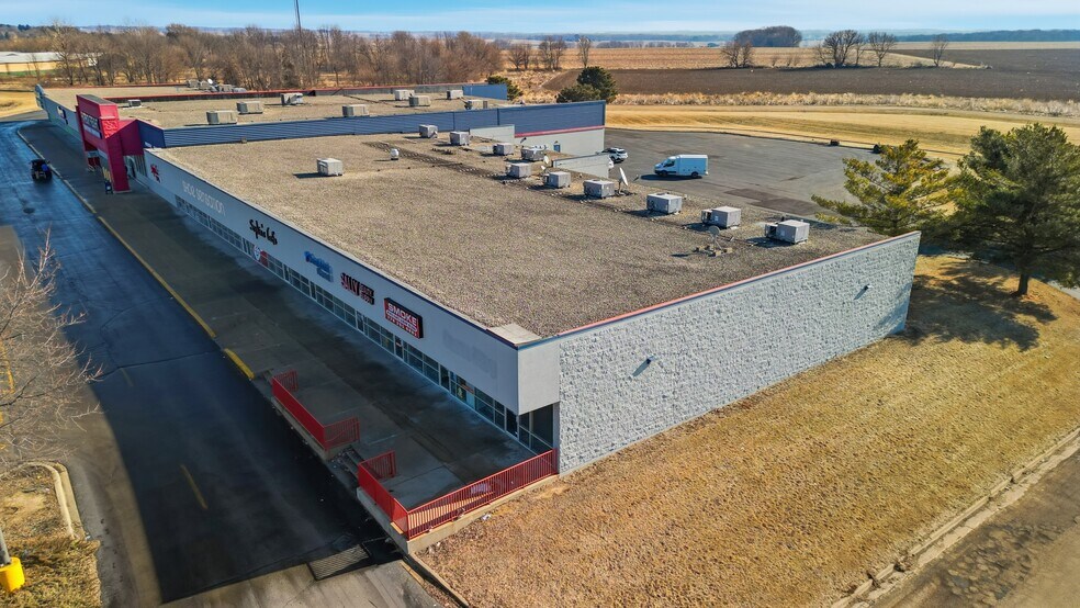 More Photos Of 4311 E Lincolnway, Sterling Unknown For Lease