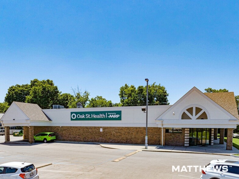 Primary Photo Of 711 E 38th St, Indianapolis Freestanding For Sale