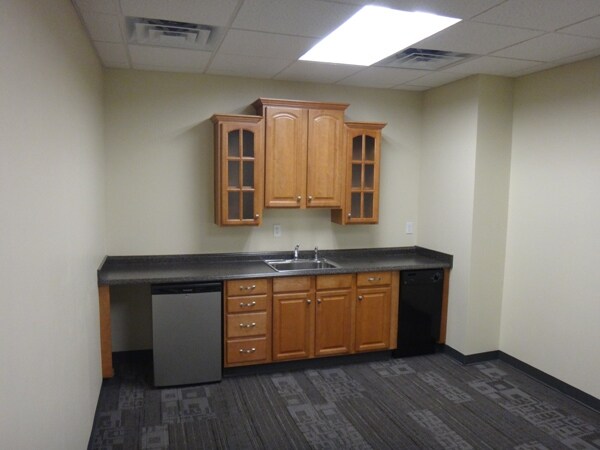 More Photos Of 208 N 3rd St, Harrisburg Office For Lease