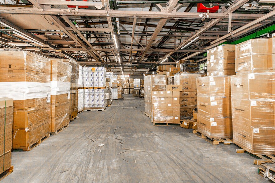 More Photos Of 99 Jersey Ave, New Brunswick Warehouse For Lease