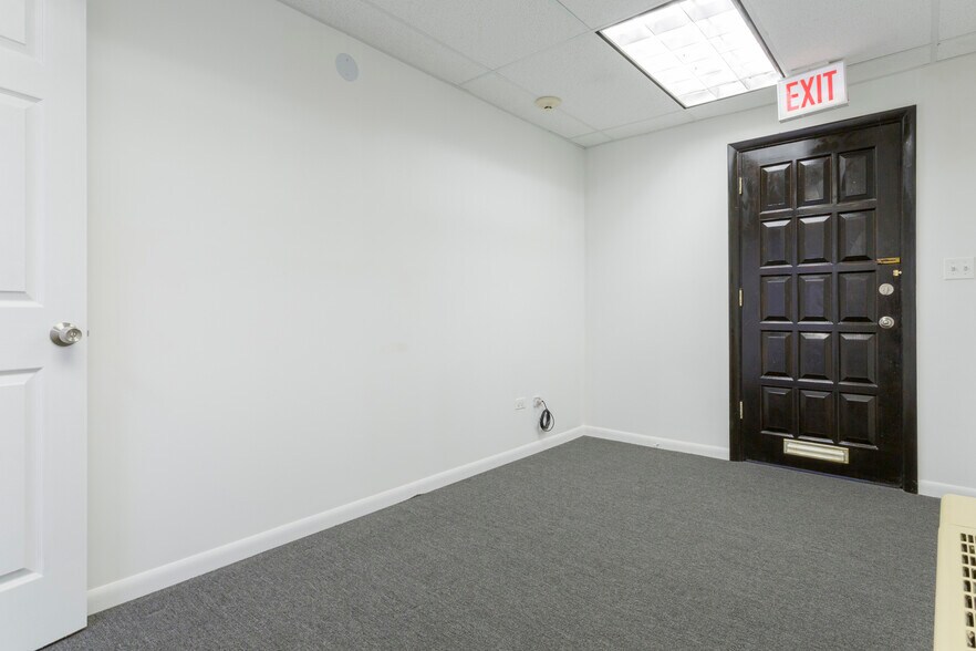 More Photos Of 1835 N 19th Ave, Melrose Park Medical For Lease