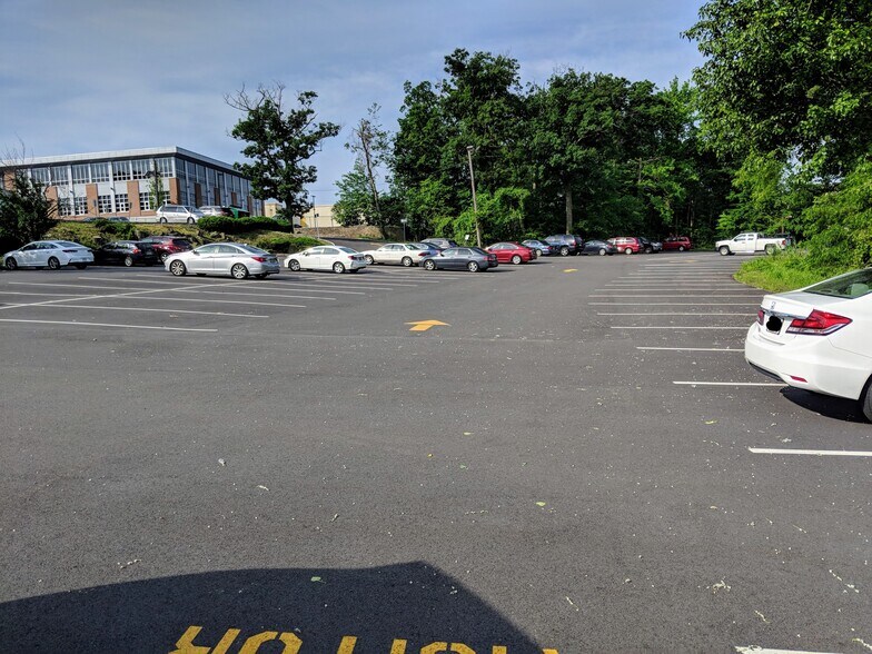 More Photos Of 190-210 Sylvan Ave, Englewood Cliffs Office For Lease