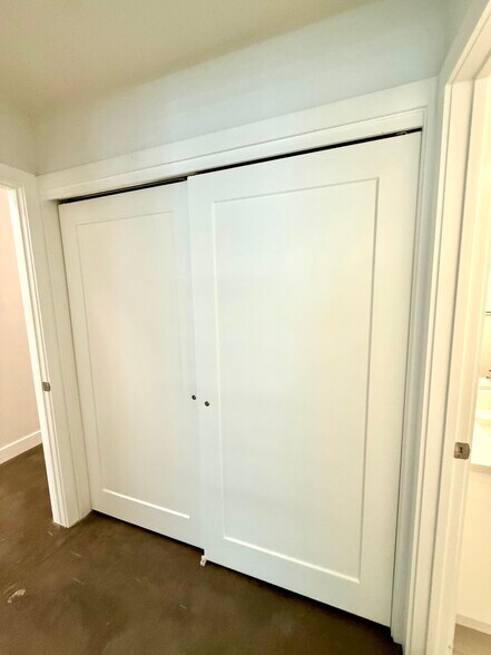 More Photos Of 613 3rd Ave NE, Calgary Apartments For Sale