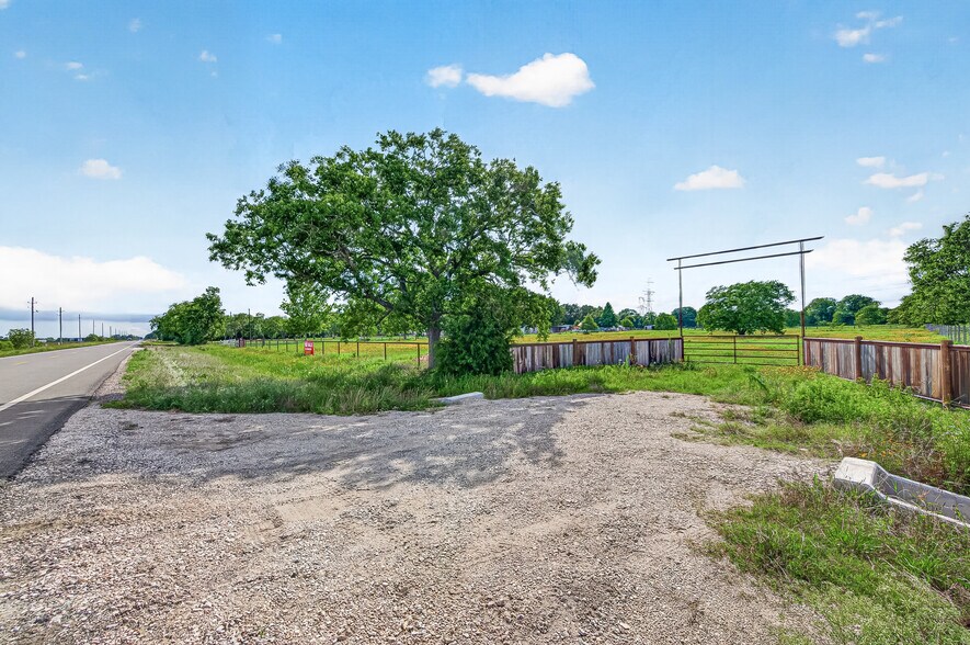 More Photos Of 0 FM 1994 Road, Guy Land For Sale