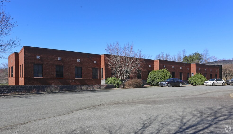 Primary Photo Of 167 Moore Rd, King Medical For Lease