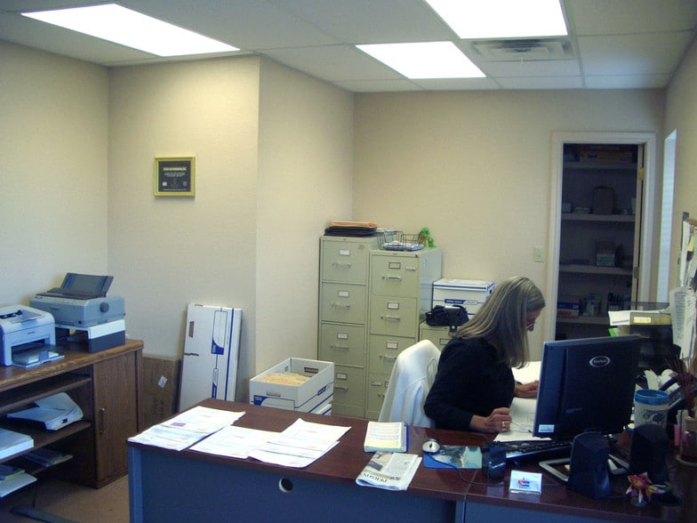 More Photos Of 13620 Immanuel Rd, Pflugerville Warehouse For Sale