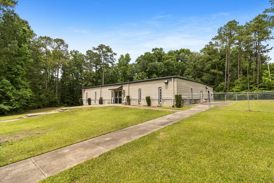 More Photos Of 215 Coates Rd, Linden Religious Facility For Sale