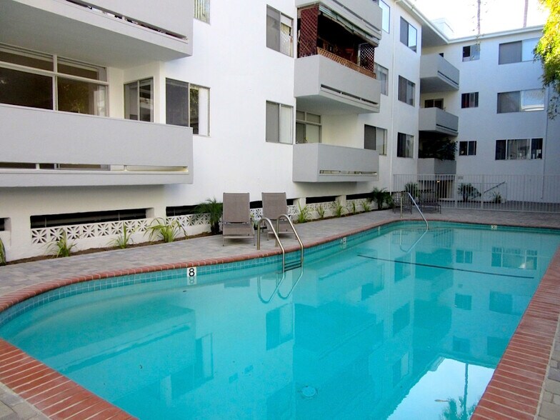 More Photos Of 537 San Vicente Blvd, Santa Monica Apartments For Sale