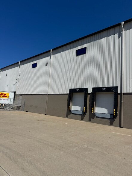 More Photos Of 300 Lasley Ave, Wilkes-Barre Distribution For Lease