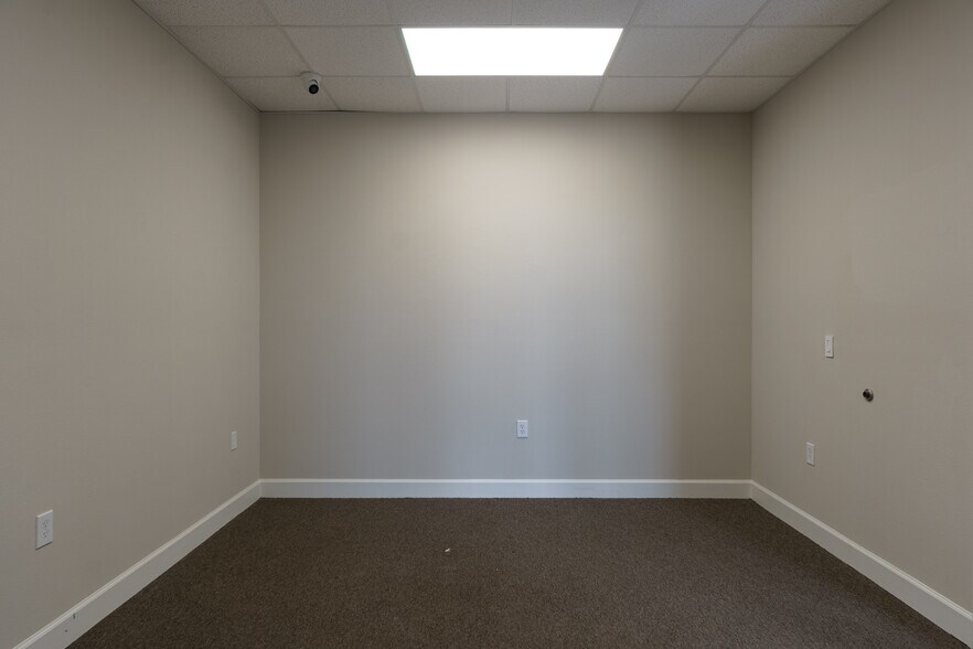 More Photos Of 25145 Star Lane, Katy Medical For Sale