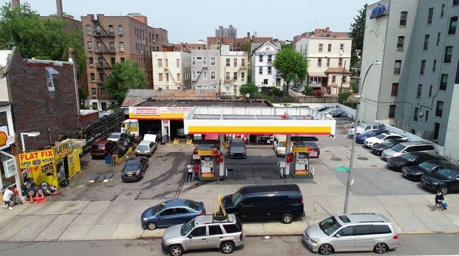 Primary Photo Of 3083 Webster Ave, Bronx Service Station For Sale