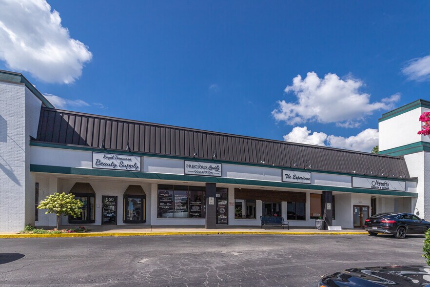 More Photos Of 1425-1495 Roswell Rd, Marietta Unknown For Lease