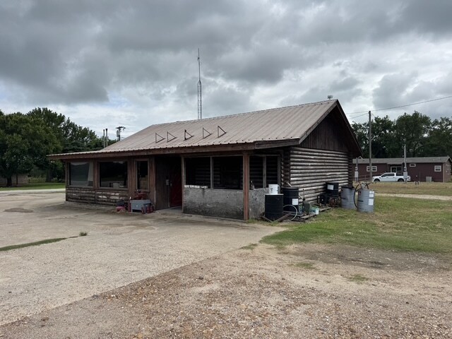 More Photos Of 106 E Highway 87, Smiley Service Station For Sale