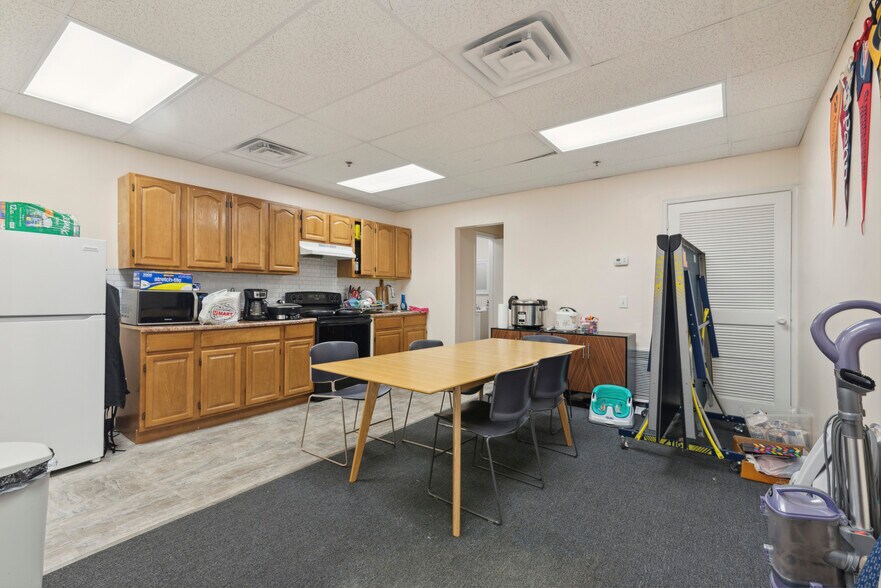 More Photos Of 3645-47 Lancaster Ave, Philadelphia Apartments For Lease