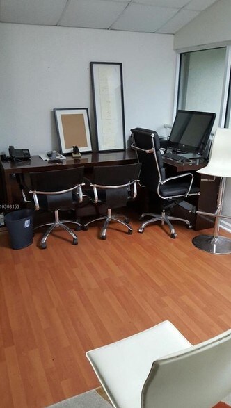 More Photos Of 5900 NW 99th Ave, Miami Light Distribution For Lease