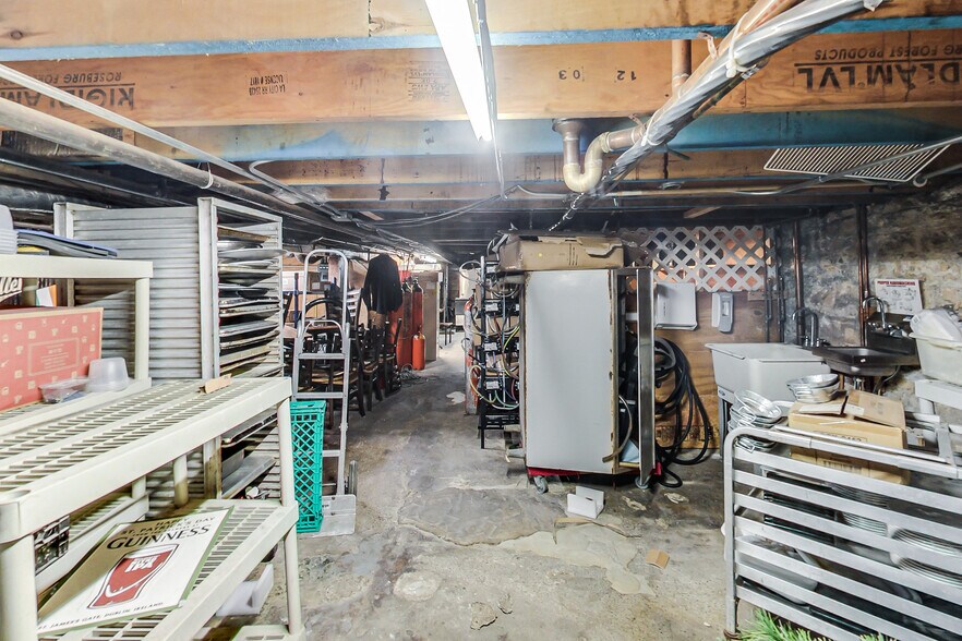 More Photos Of 2723 N Halsted St, Chicago Bar For Sale