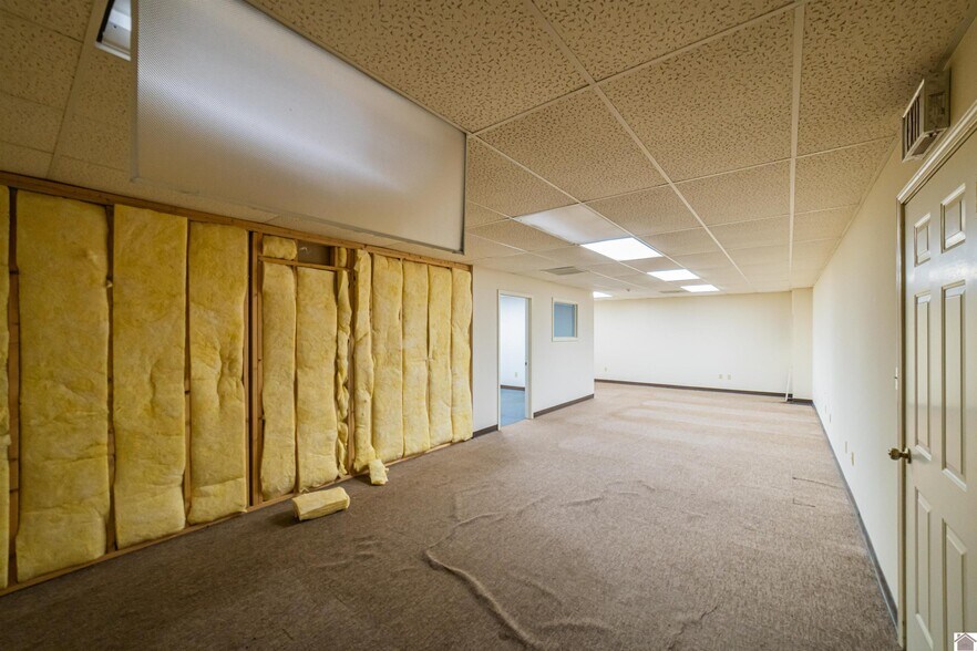 More Photos Of 703 Jefferson St, Paducah Office For Sale