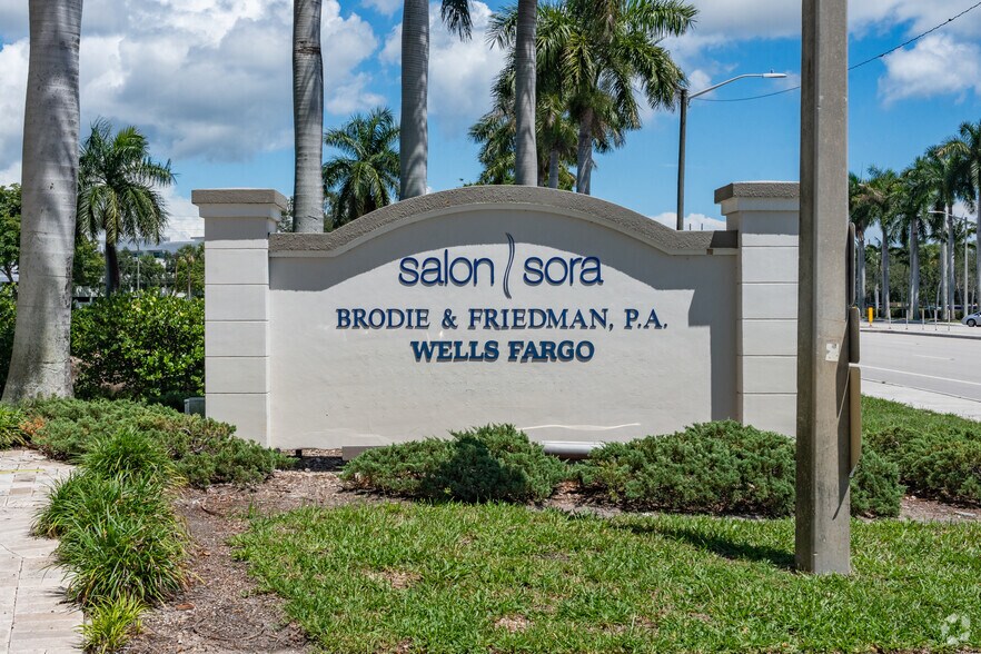 More Photos Of 1675 N Military Trl, Boca Raton Office For Lease