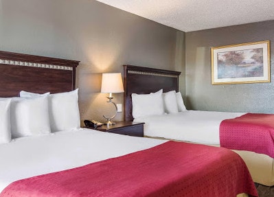 More Photos Of 6880 Sunset Strip Ave NW, Canton Hotel For Sale