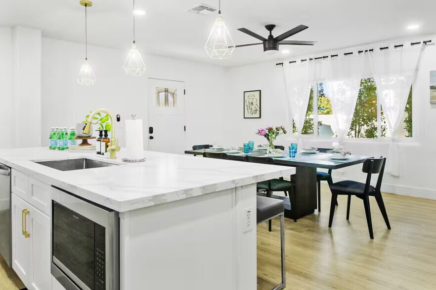 More Photos Of 3139 N 40th St, Phoenix Apartments For Sale