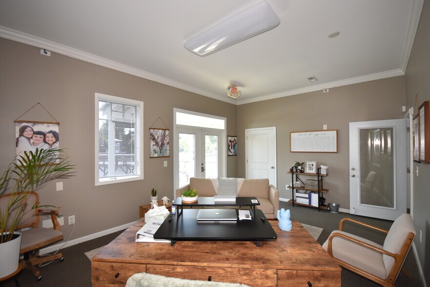 More Photos Of 277 Willbrook Blvd, Pawleys Island Office For Sale