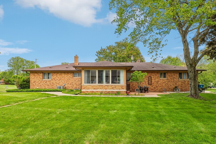 More Photos Of 836 Jacoby Rd, Copley Healthcare For Sale