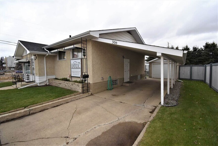 More Photos Of 306 Calahoo Rd, Spruce Grove Office For Sale