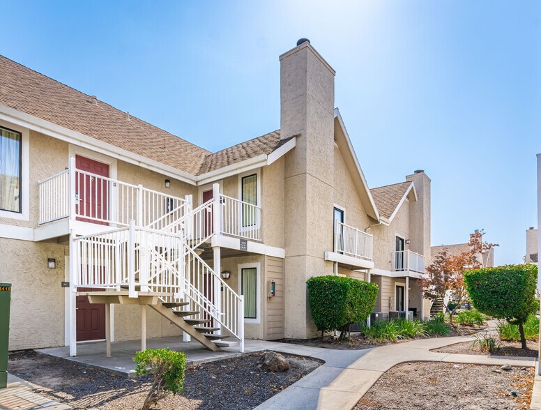 More Photos Of 1530 Howe Ave, Sacramento Hotel For Sale