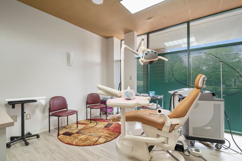 More Photos Of 3970 Rogers Bridge Rd, Duluth Office For Sale