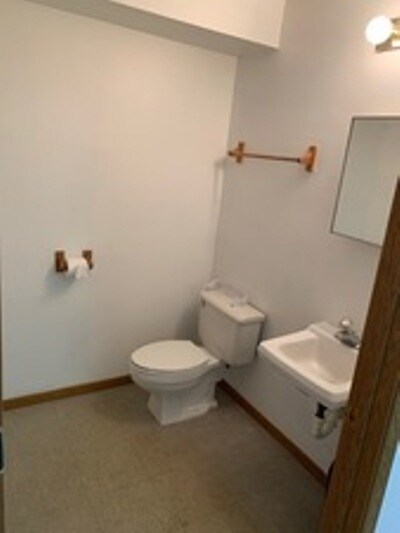 More Photos Of 2502 Spring Ridge Rd, Spring Grove Self Storage For Lease