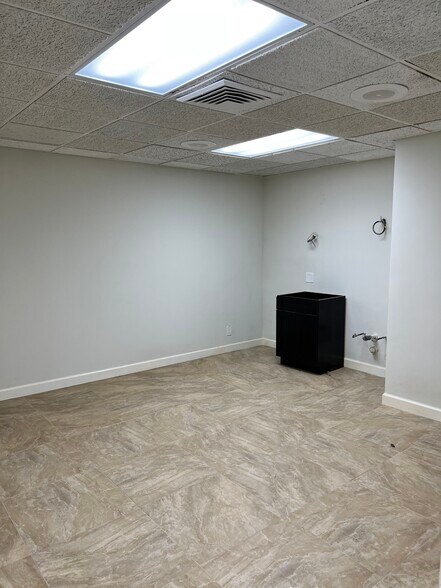 More Photos Of 3035 E Commercial Blvd, Fort Lauderdale Medical For Sale