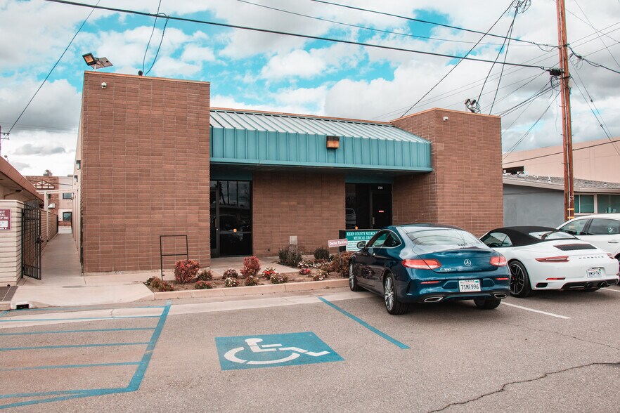 More Photos Of 1705 28th St, Bakersfield Medical For Lease
