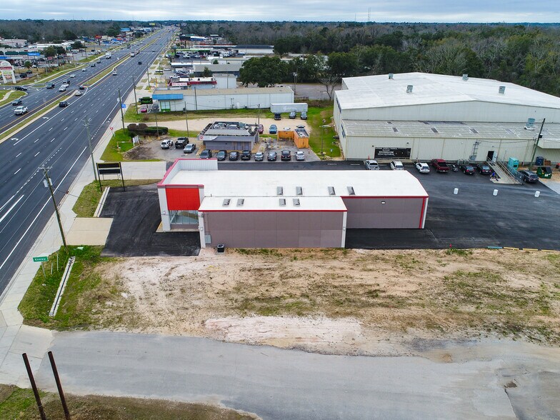 More Photos Of 8969 Pensacola Blvd, Pensacola Auto Repair For Sale
