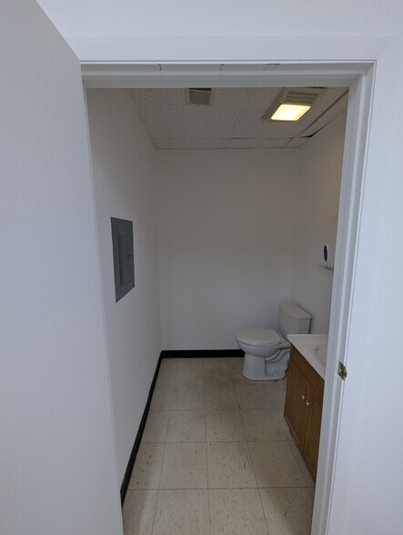 More Photos Of 7501 N University St, Peoria General Retail For Lease