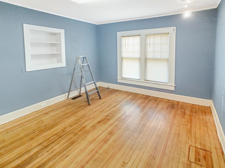 More Photos Of 2415 13th St, Tuscaloosa Office For Lease